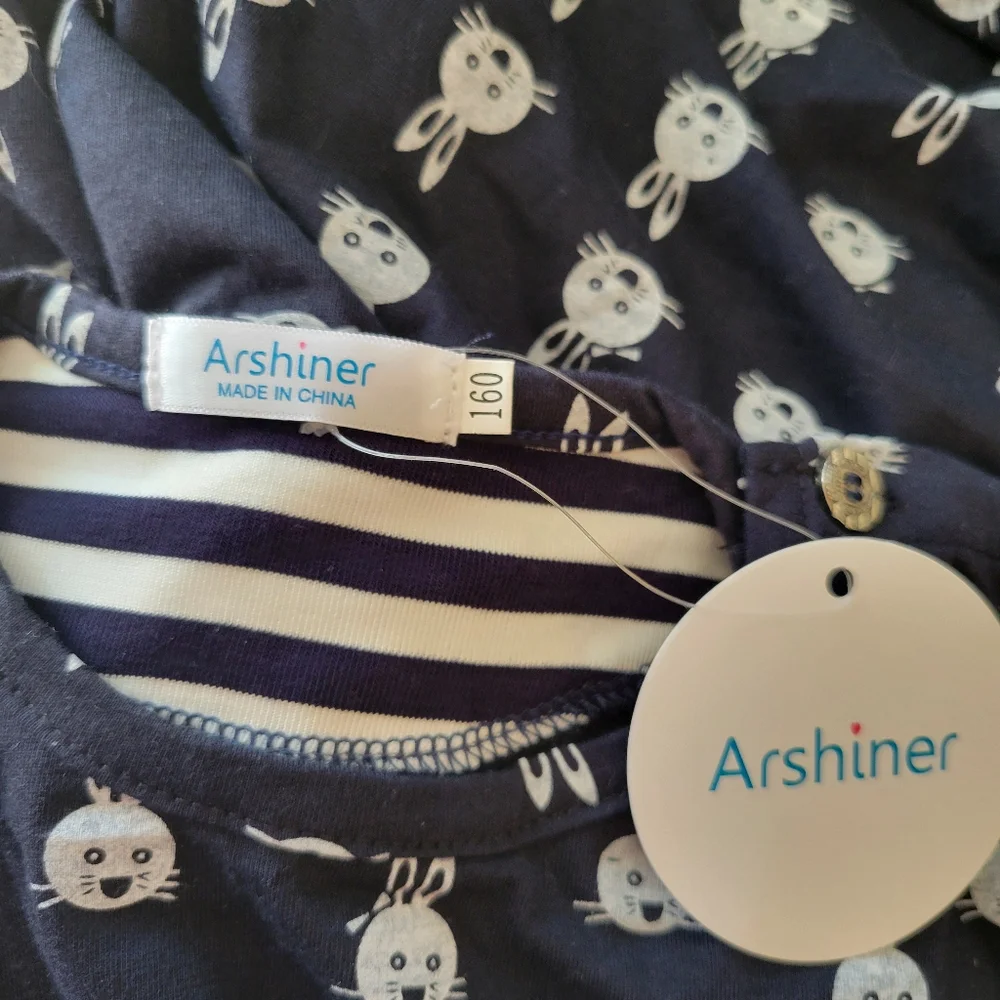 NWT Arshiner Girls Matching Bunny Outfit. Size 160 (Runs Super Small)